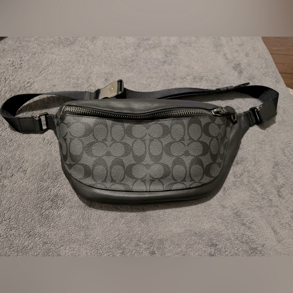 Coach Warren Belt Bag In Signature Canvas